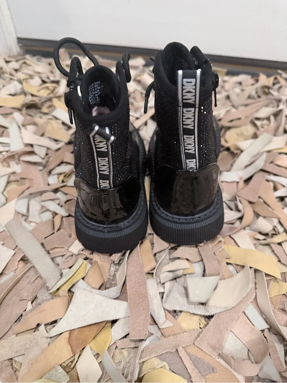 Dkny Black Patent & Sparkle Lace-Up Kids Boots